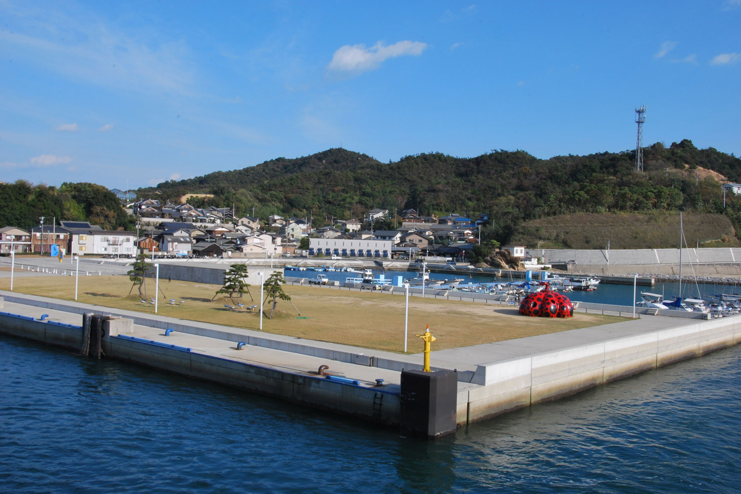 naoshima-2014-port-miyanoura